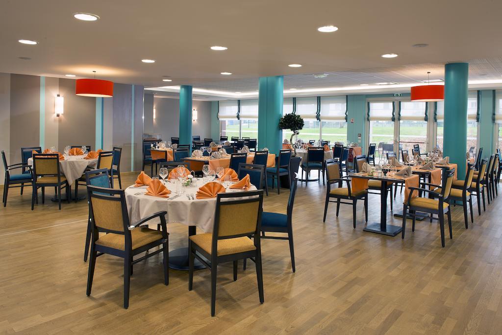 Aparthotel Domitys Le Jardin D'Eole Lanester Esterno foto